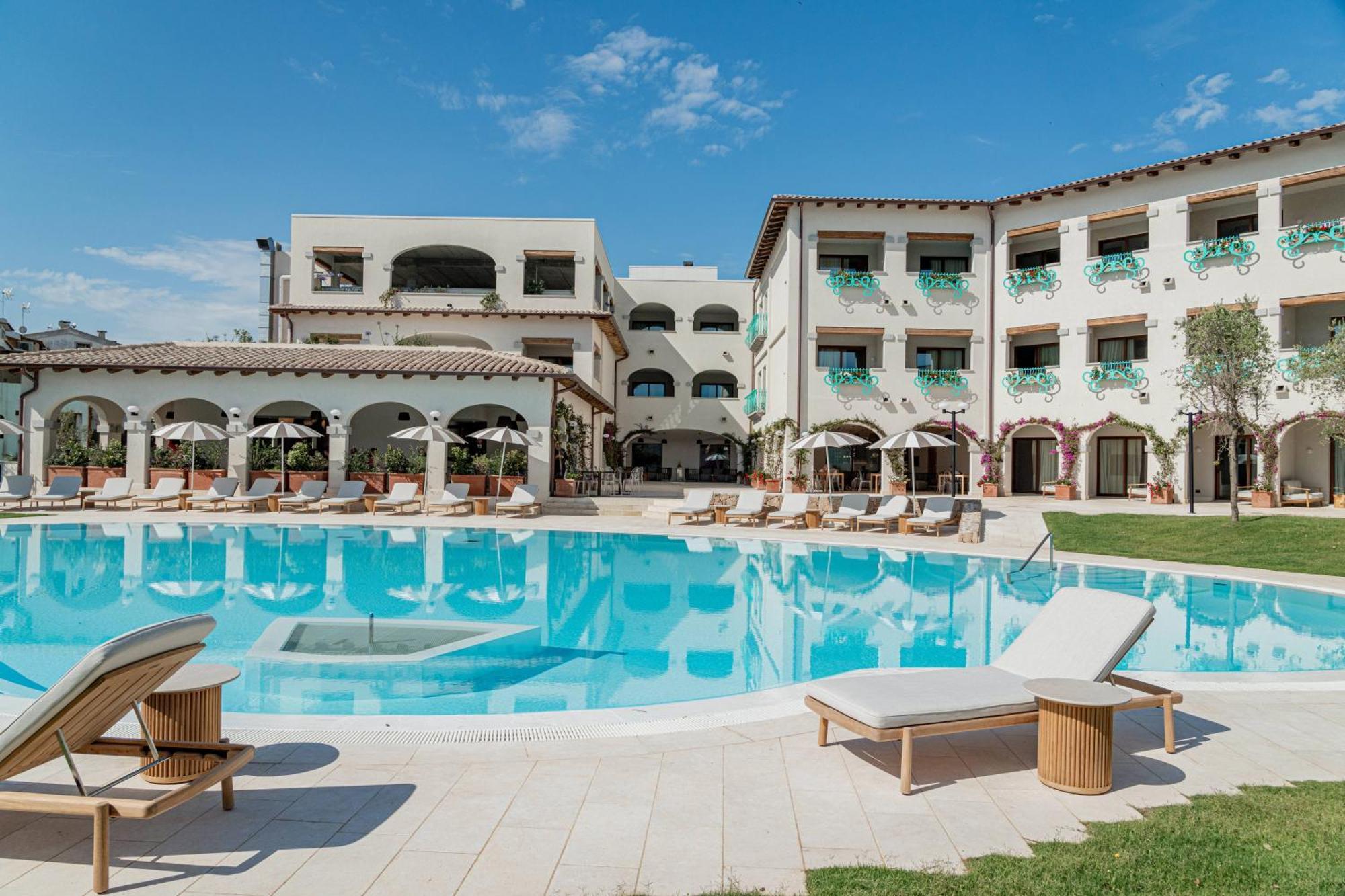 Hotel Sestante Porto Rotondo Esterno foto